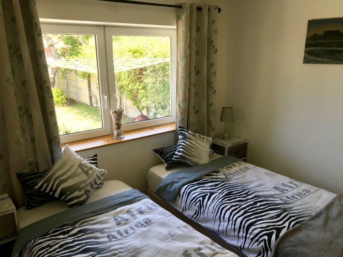 African Holiday Home In Table View Κέιπ Τάουν Εξωτερικό φωτογραφία